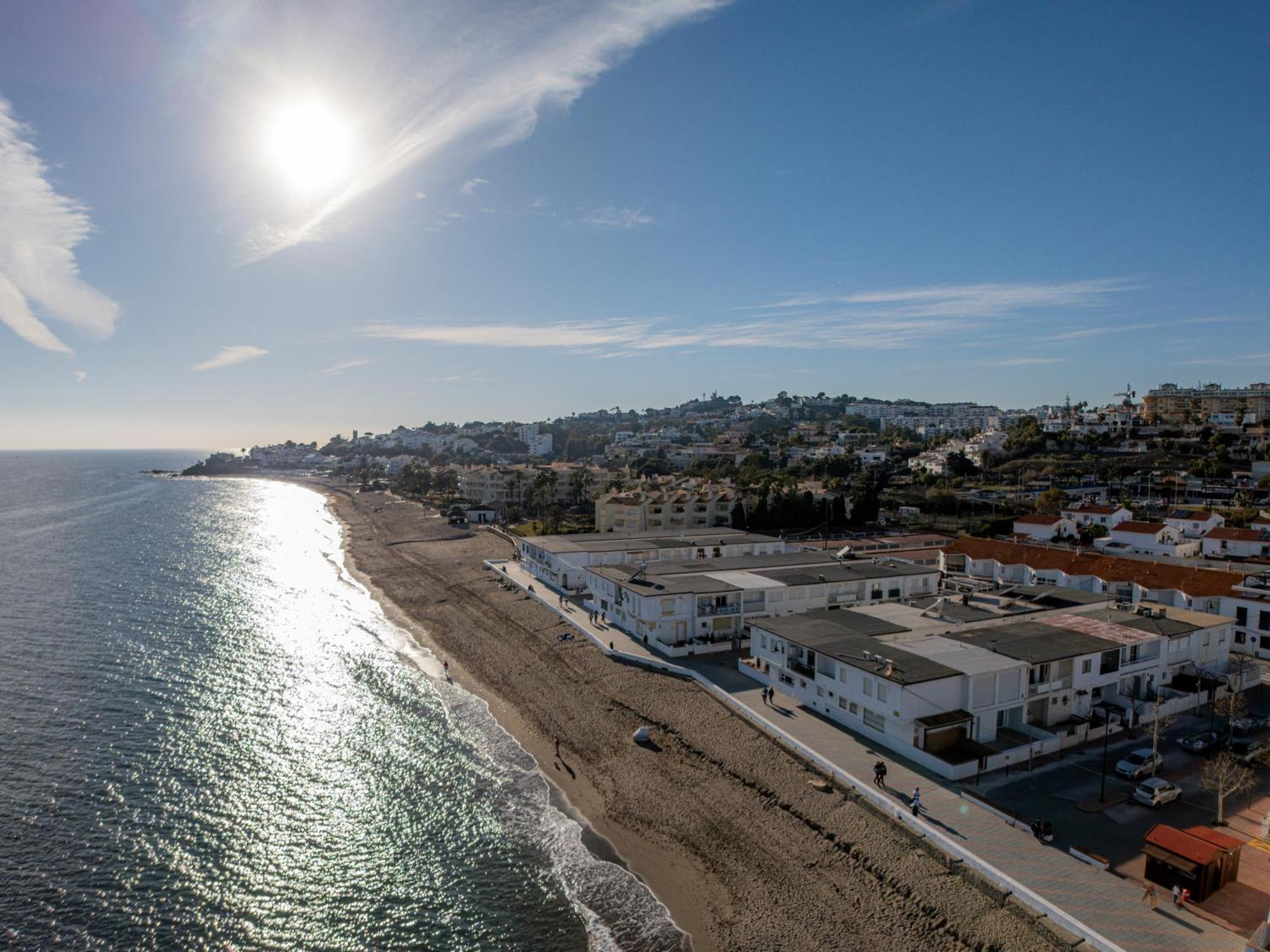 La Familia Beach House La Cala Ла-Кала-де-Михас Экстерьер фото