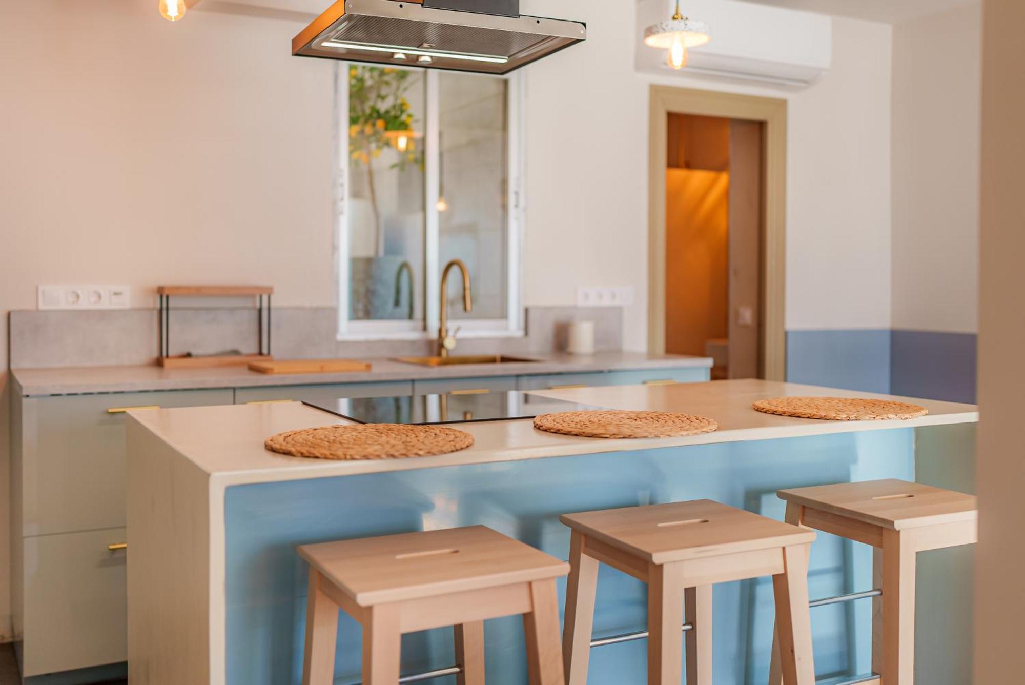 La Familia Beach House La Cala Ла-Кала-де-Михас Экстерьер фото