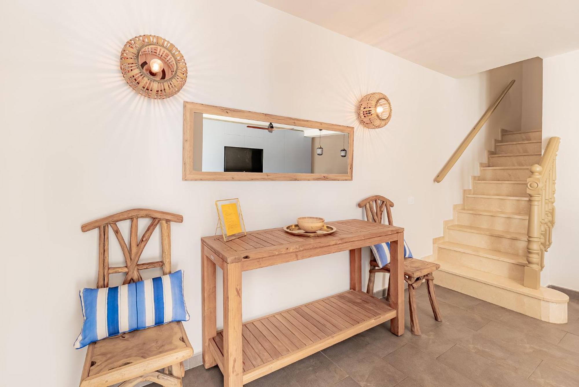 La Familia Beach House La Cala Ла-Кала-де-Михас Экстерьер фото